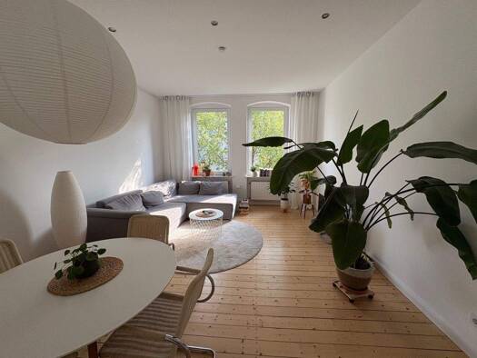 Wohnung zur Miete 1.075 € 3 Zimmer 95 m² 2. Geschoss frei ab sofort Braunschweig 38102
