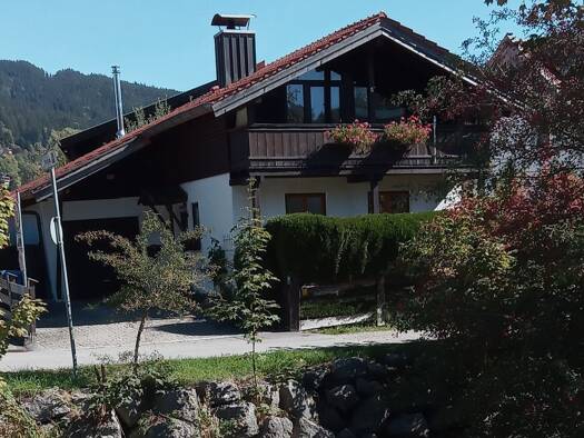 Einfamilienhaus zur Miete 1.540 € 4 Zimmer 125 m² 300 m² Grundstück frei ab 01.01.2027 Schliersee Schliersee 83727