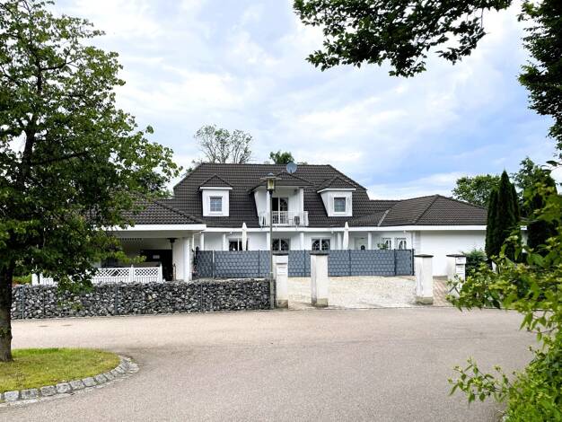 Mehrfamilienhaus zum Kauf 10 Zimmer 299 m² 1.250 m² Grundstück Haldenwang 89356