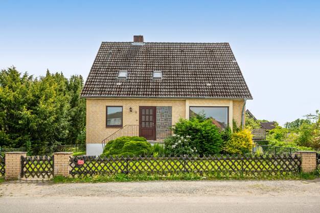 Einfamilienhaus zum Kauf 385.000 € 4 Zimmer 124 m² 714 m² Grundstück frei ab sofort Hittfeld Seevetal 21218