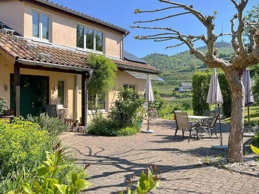 Einfamilienhaus zum Kauf 1.350.000 € 10 Zimmer 335 m² 3.156 m² Grundstück Bickensohl Vogtsburg i.K. / Bickensohl 79235