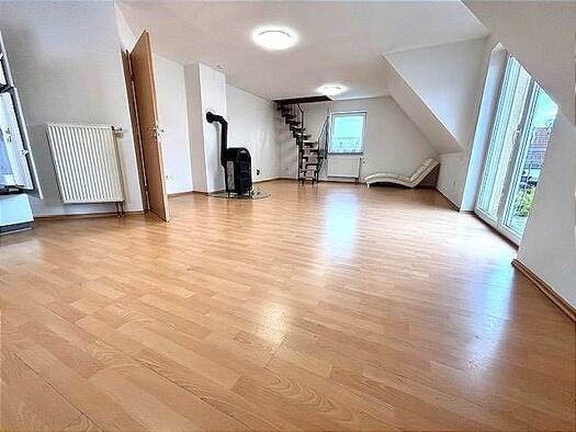 Wohnung zur Miete 850 € 3,5 Zimmer 95 m² 1. Geschoss frei ab sofort Jahnstr. 11a Seligenporten Pyrbaum 90602