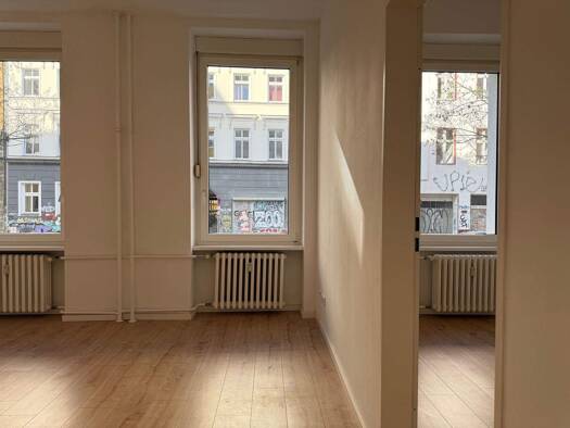 Wohnung zum Kauf 305.000 € 2 Zimmer 54,3 m² EG Lausitzer Straße 45 Kreuzberg Berlin 10999