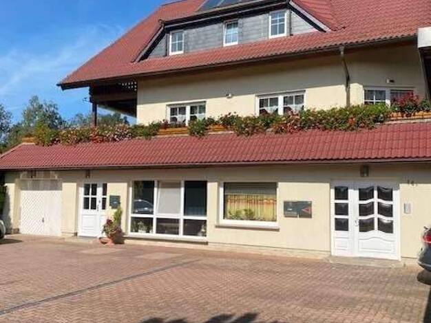 Mehrfamilienhaus zum Kauf 575.000 € 12 Zimmer 350 m² 1.028 m² Grundstück Lawalde Löbau 02708