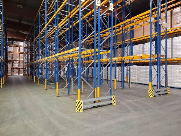 Lagerhalle zur Miete 3.500 m² Lagerfläche teilbar ab 10 m² Strom Bremen 28197