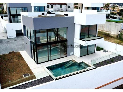Chalet zum Kauf - Erstbezug 1.600.000 € 4 Zimmer 307 m² Los Realejos 38417