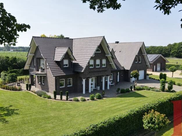 Einfamilienhaus zum Kauf 6 Zimmer 252 m² 3.199 m² Grundstück Reselage Damme 49401