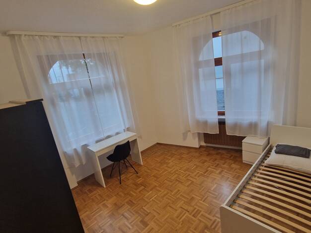 Wohnung zur Miete Wohnen auf Zeit 4.200 € 7 Zimmer 135 m² frei ab sofort Finthen Mainz 55126