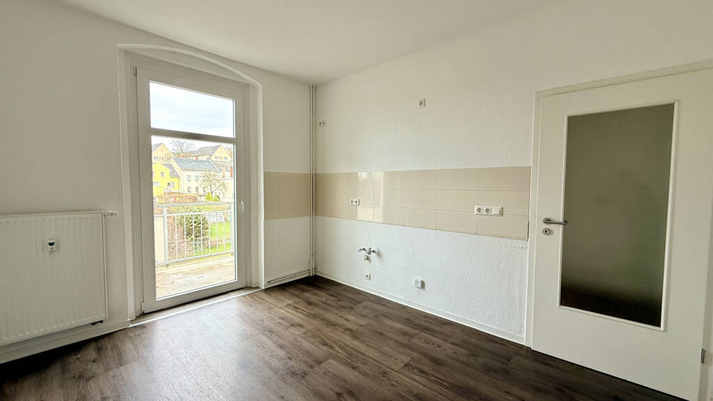 Wohnung zur Miete 261 € 2 Zimmer 50,5 m² 2. Geschoss frei ab sofort Röntgenstraße 7 Reusa Plauen 08529