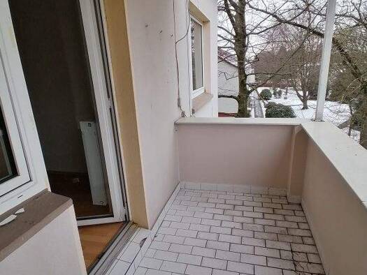 Wohnung zur Miete 560 € 2 Zimmer 61,5 m² frei ab sofort Weserstr. 75 Bergerhausen Essen 45136