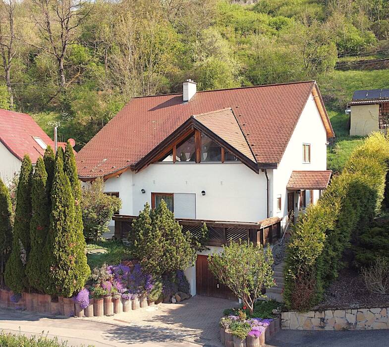 Einfamilienhaus zum Kauf 450.000 € 6 Zimmer 201 m² 536 m² Grundstück Kreßbachstraße 43/1 Herbolzheim Neudenau -Herbolzheim 74861