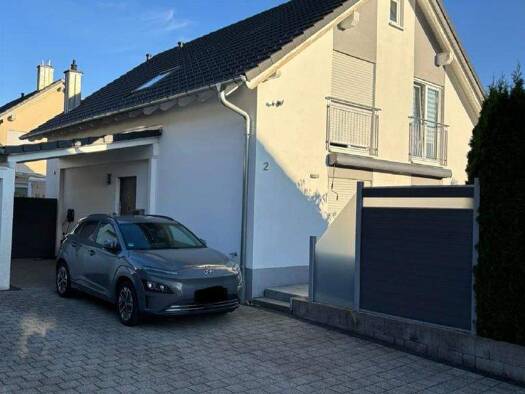 Einfamilienhaus zum Kauf 850.000 € 5 Zimmer 125,4 m² 389 m² Grundstück Blumberg 78176