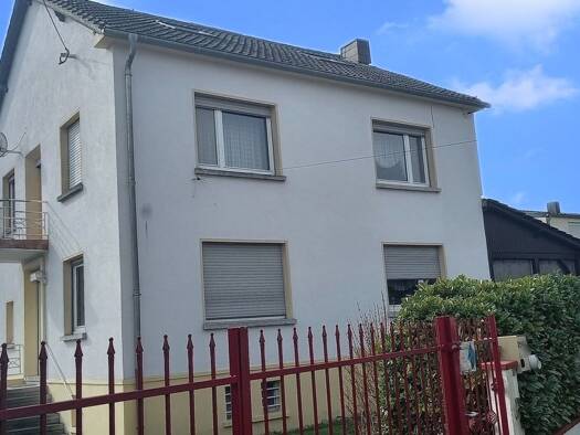 Einfamilienhaus zum Kauf provisionsfrei 198.000 € 8 Zimmer 189 m² 800 m² Grundstück Houvergarten-Centre Ville Creutzwald 57150