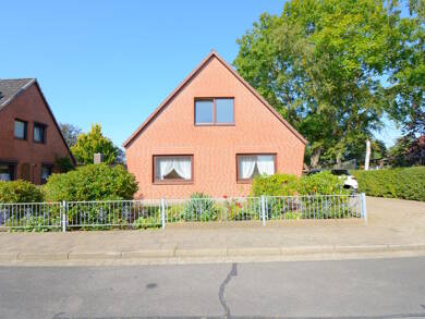 Einfamilienhaus zum Kauf 198.000 € 6 Zimmer 138 m² 675 m² Grundstück Meldorf 25704