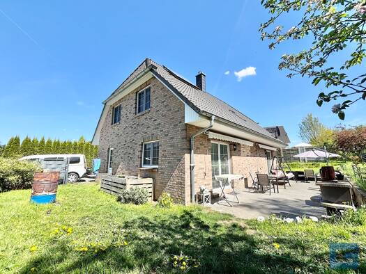 Mehrfamilienhaus zum Kauf 498.000 € 6,5 Zimmer 181 m² 631 m² Grundstück Krummwisch 24796