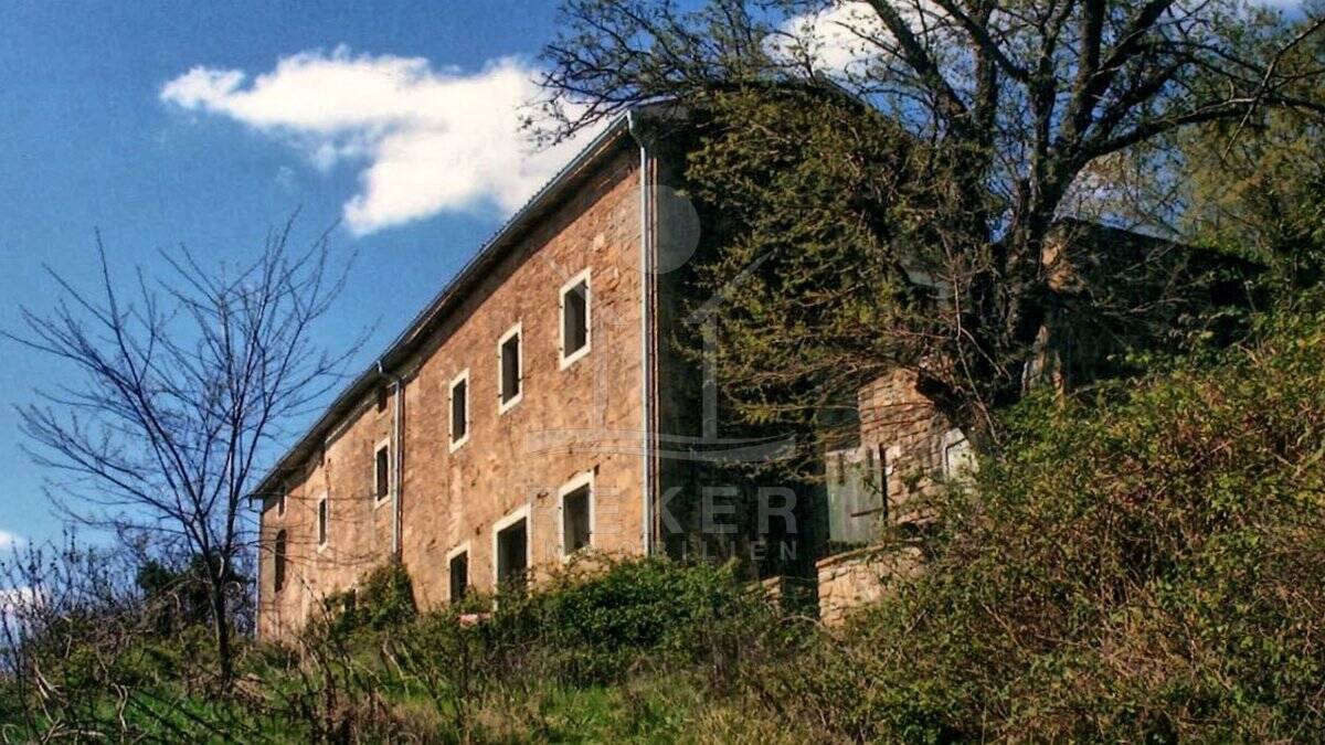 Immobilie in Jülich - Erwecken Sie die Villa mit einem Infinity-Pool zu neuem Leben - Bild 0