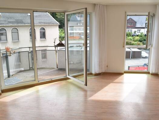 Wohnung zum Kauf 80.000 € 2 Zimmer 60 m² 2. Geschoss frei ab sofort Markneukirchner Straße 2 Klingenthal Klingenthal 08248