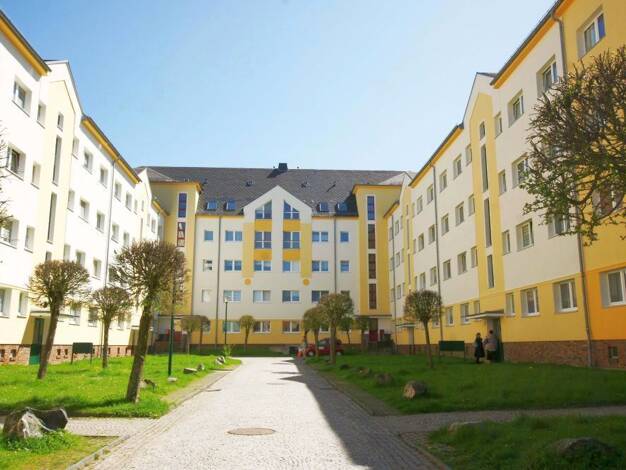 Wohnung zur Miete 218 € 2 Zimmer 48,5 m² 3. Geschoss Stegerstraße 18 Ostvorstadt Plauen 08527