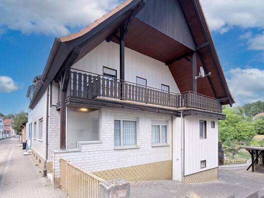 Einfamilienhaus zum Kauf 240.000 € 9 Zimmer 128 m² 742 m² Grundstück Herschweiler-Pettersheim 66909