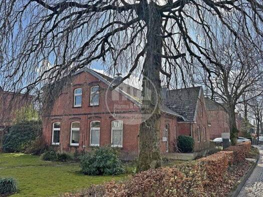 Haus zum Kauf 280.000 € 11 Zimmer 215 m² 776 m² Grundstück Innenstadt Aurich 26603