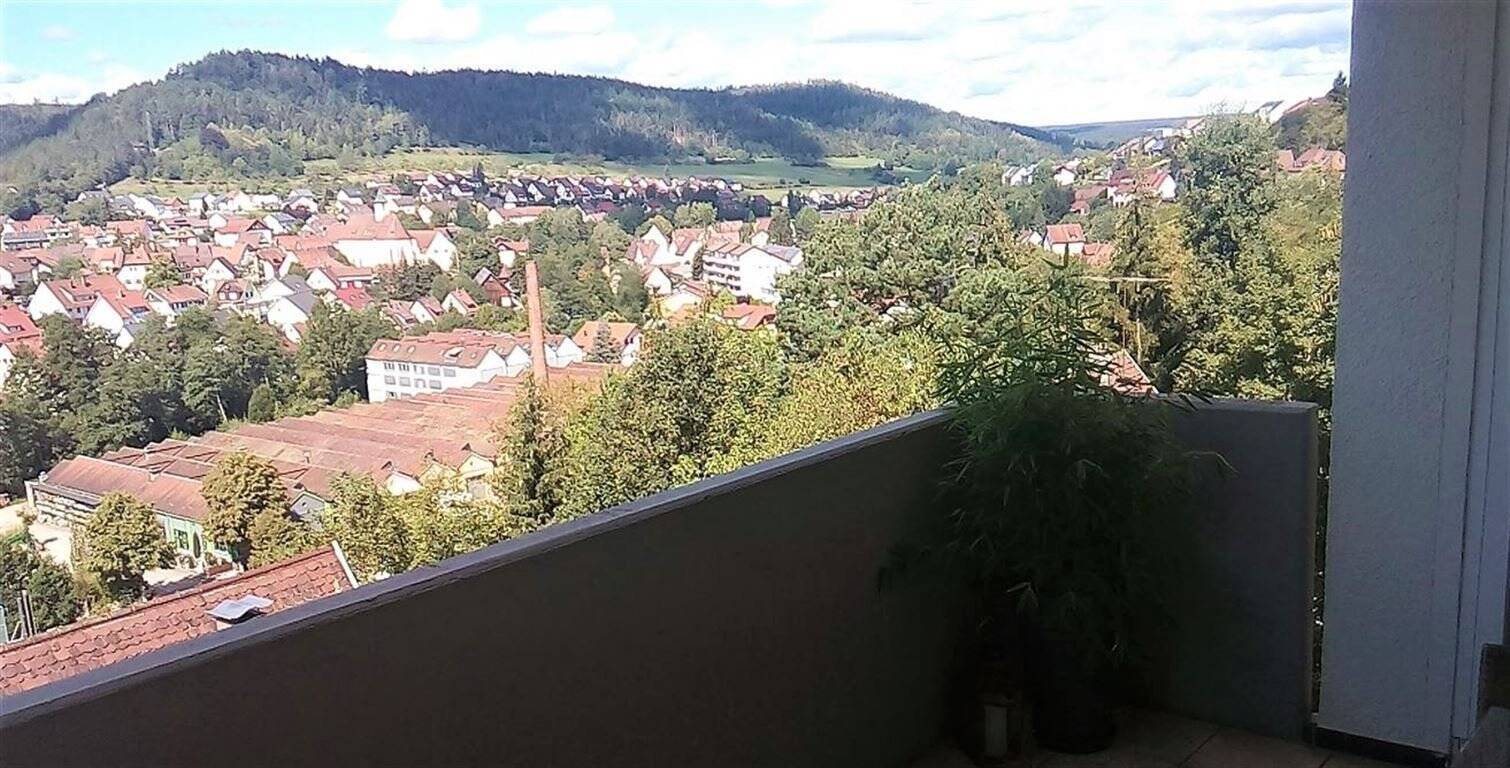 Wohnung zum Kauf 179.000 € 2 Zimmer 66 m²<br/>Wohnfläche Rohrdorf bei Nagold 72229