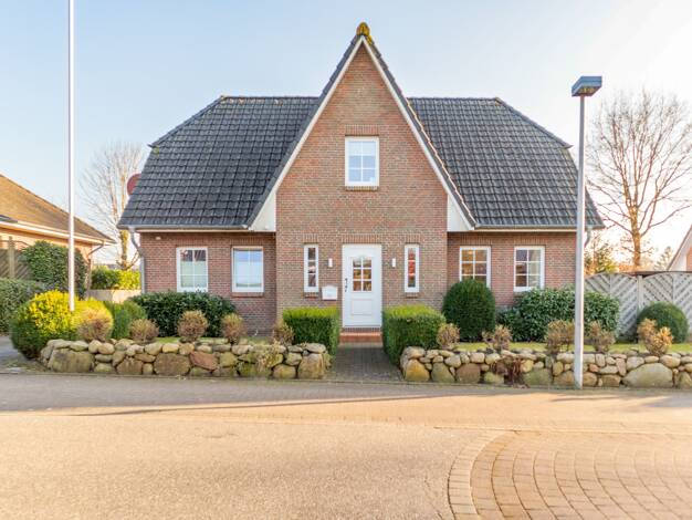 Haus zum Kauf 450.000 € 5 Zimmer 142 m² 606 m² Grundstück Hohenwestedt 24594