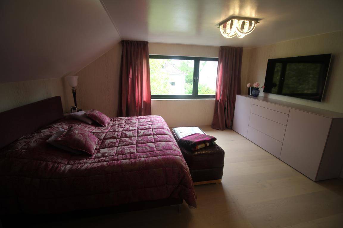 Property thumbnail 9