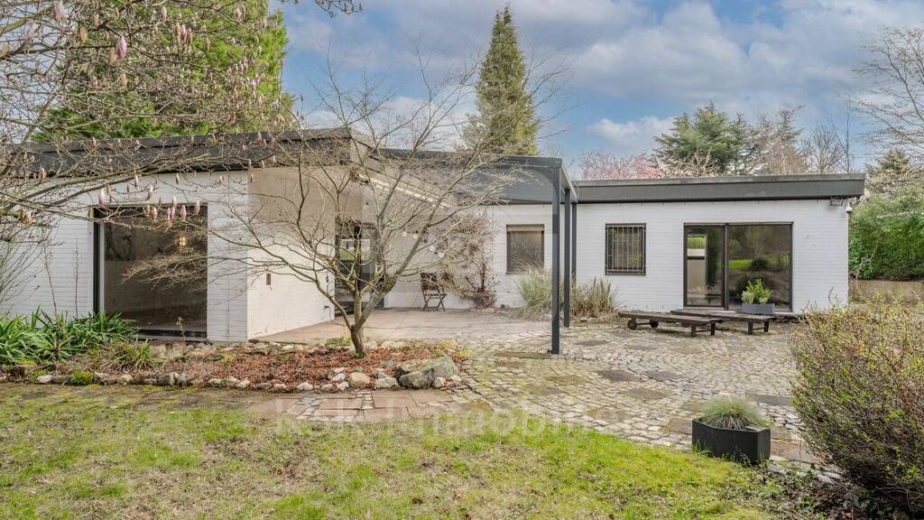 Einfamilienhaus zum Kauf 519.000 € 4 Zimmer 161 m² 3.343 m² Grundstück Stotzheim Euskirchen 53881