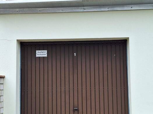 Garage zur Miete 65 € Damaschkestraße 40 Bubenreuth 91088