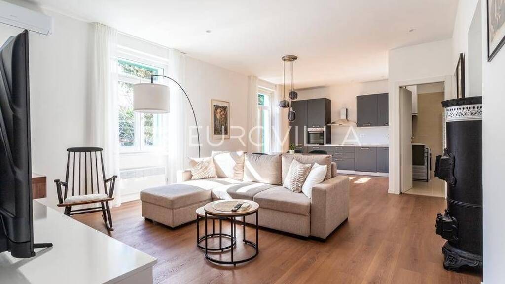 Studio zur Miete 1.300 € 1 Zimmer 58 m² 1. Geschoss Marjan Grad - Meje