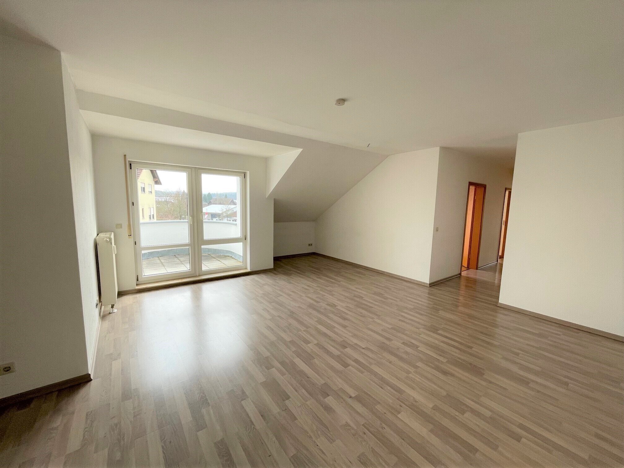 Wohnung zum Kauf 339.000 € 4 Zimmer 85 m²<br/>Wohnfläche 3.<br/>Geschoss ab sofort<br/>Verfügbarkeit Hochdorf 73269