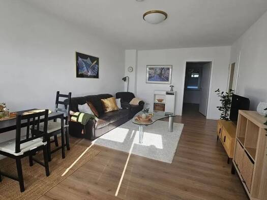 Wohnung zur Miete 708 € 3 Zimmer 59 m² Geschoss 2/3 frei ab sofort Holzheim Neuss 41472