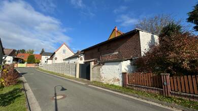Doppelhaushälfte zum Kauf 64.000 € 3 Zimmer 91 m² 266 m² Grundstück Schköna Schköna 06773