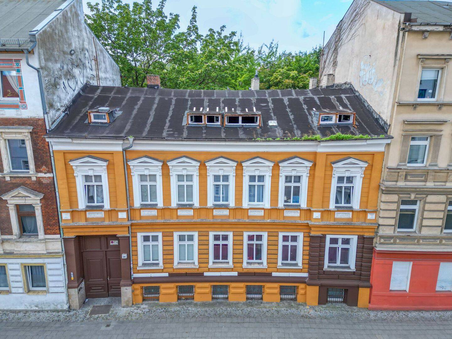 Property thumbnail 2