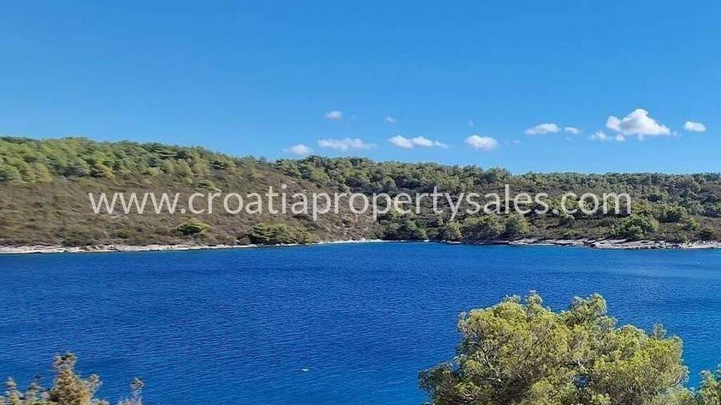 Land-/Forstwirtschaft zum Kauf 130.000 € Hvar