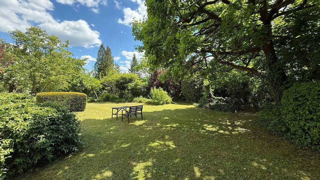 Mehrfamilienhaus zum Kauf 1.035.000 € 20 Zimmer 388 m² 916 m² Grundstück frei ab sofort Höfingen Leonberg 71229