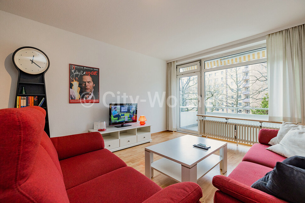 Wohnung zur Miete Wohnen auf Zeit 1.400 € 2 Zimmer 55 m²<br/>Wohnfläche 01.02.2025<br/>Verfügbarkeit Fuhlsbüttler Straße Ohlsdorf Hamburg 22337