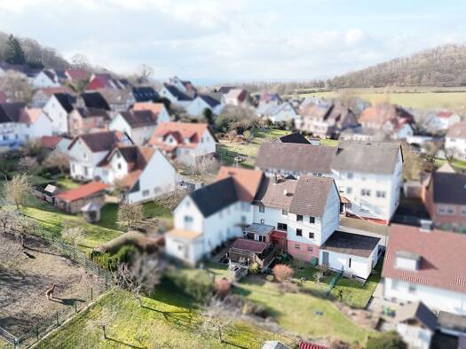 Einfamilienhaus zum Kauf 79.000 € 6 Zimmer 125 m² 342 m² Grundstück frei ab sofort Zierenberger Straße 8 Burghasungen Zierenberg 34289