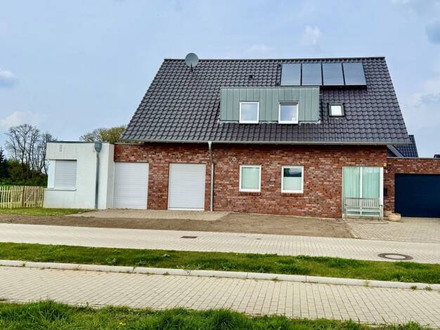 Mehrfamilienhaus zum Kauf 439.000 € 7 Zimmer 166,1 m² 600 m² Grundstück Leer Horstmar 48612