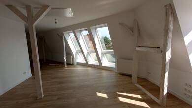 Wohnung zur Miete 768 € 3 Zimmer 96,8 m² Dachgeschoss, Geschoss 2/2 frei ab sofort Bahnhofstraße 42 Hagenow Hagenow 19230