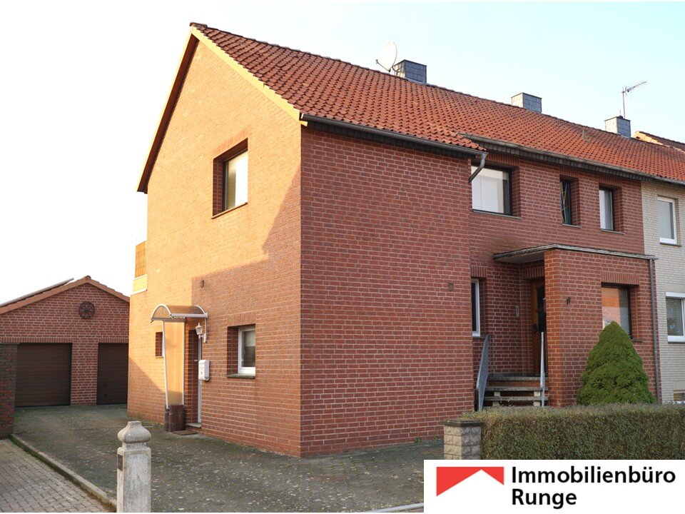 Haus zum Kauf 235.000 € 180 m²<br/>Wohnfläche 779 m²<br/>Grundstück ab sofort<br/>Verfügbarkeit Lindhorst Lindhorst 31698