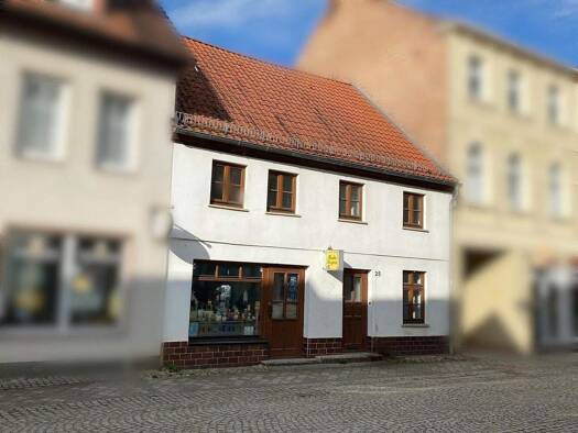 Reihenmittelhaus zum Kauf provisionsfrei 139.000 € 6 Zimmer 180 m² 400 m² Grundstück Stavenhagen, Reuterstadt Stavenhagen 17153