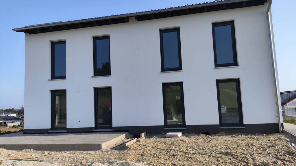 Haus zur Miete 1.350 € 143 m² 380 m² Grundstück Eichendorf 94428