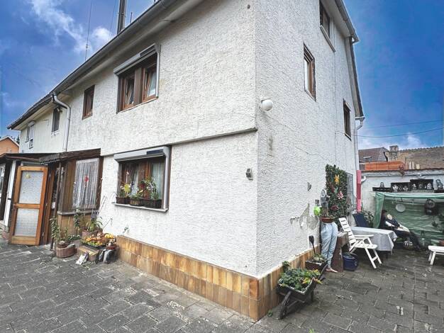 Doppelhaushälfte zum Kauf 250.000 € 4 Zimmer 103 m² 299 m² Grundstück frei ab sofort Klein-Auheim Hanau 63456