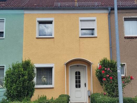 Reihenmittelhaus zum Kauf 168.000 € 4 Zimmer 94 m² 195 m² Grundstück frei ab 01.09.2026 Altstadt Brandenburg an der Havel 14770