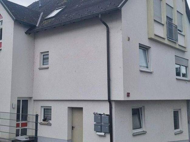 Wohnung zur Miete 685 € 3 Zimmer 77 m² 2. Geschoss frei ab 01.04.2026 Gartenstr. 22 Arzbach 56337