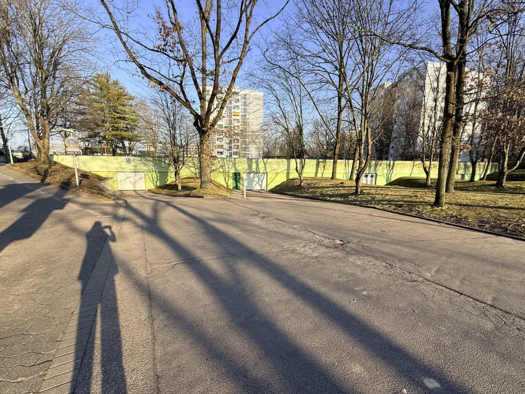 Studio zum Kauf 219.000 € 1 Zimmer 156 m² frei ab sofort Eschborn 65760