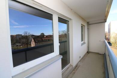 Wohnung zur Miete 619 € 4 Zimmer 88,6 m² 2. Geschoss Chemnitzer Straße 113 Wasserberg - Nord Freiberg 09599