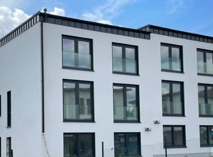 Doppelhaushälfte zur Miete 2.400 € 5 Zimmer 176 m²<br/>Wohnfläche 275 m²<br/>Grundstück ab sofort<br/>Verfügbarkeit Langendiebach Erlensee 63526