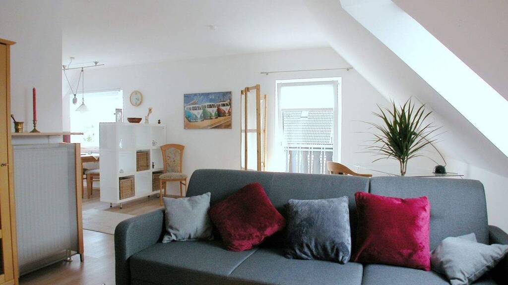 Wohnung zur Miete 700 € 2 Zimmer 60 m² frei ab sofort Bieren Rödinghausen 32289